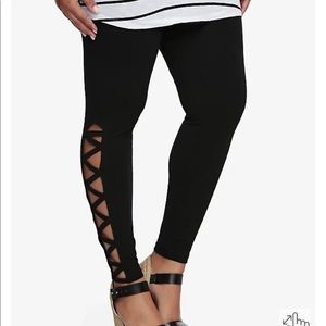 Torrid Lattice Leggings Size 2